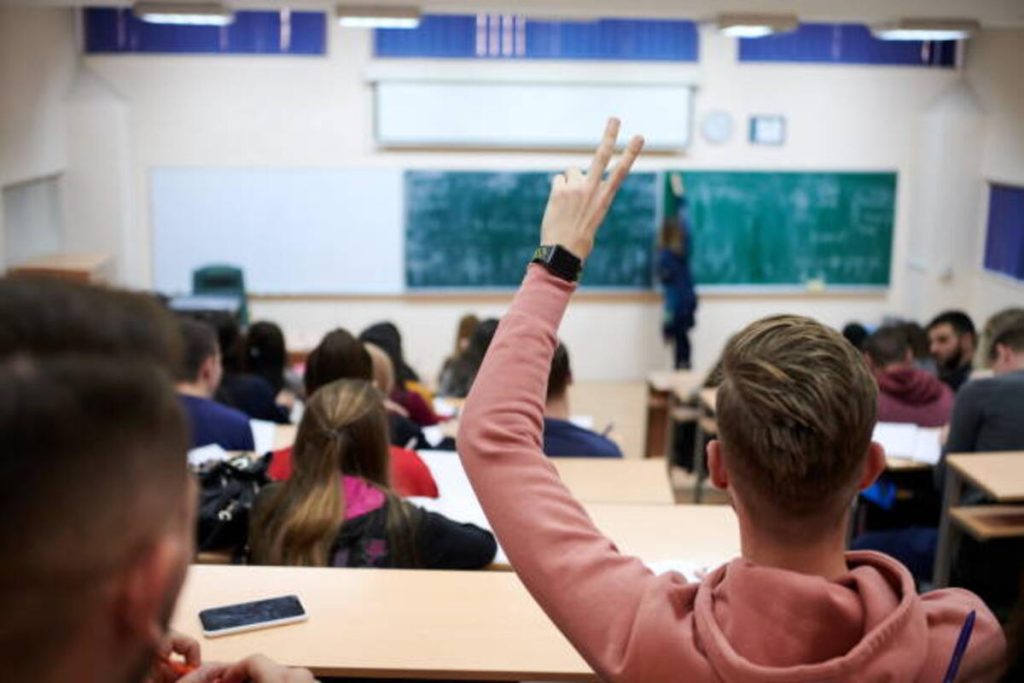 Voter Education Lessons to Help Students Learn to Vote