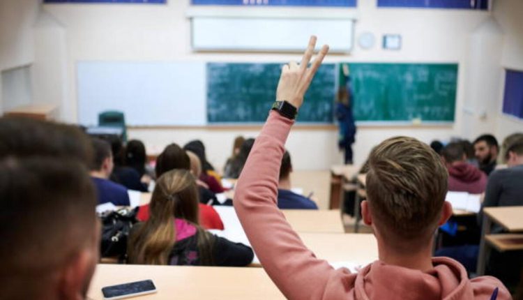 Voter Education Lessons to Help Students Learn to Vote