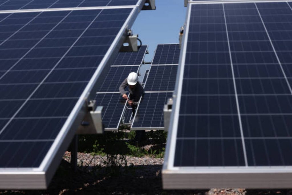 Choosing a 330W Solar Panel